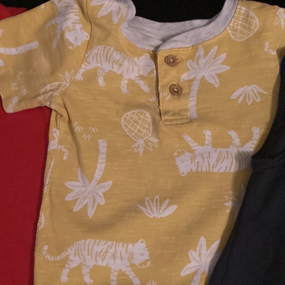 5 onesies - Picture 6 of 12